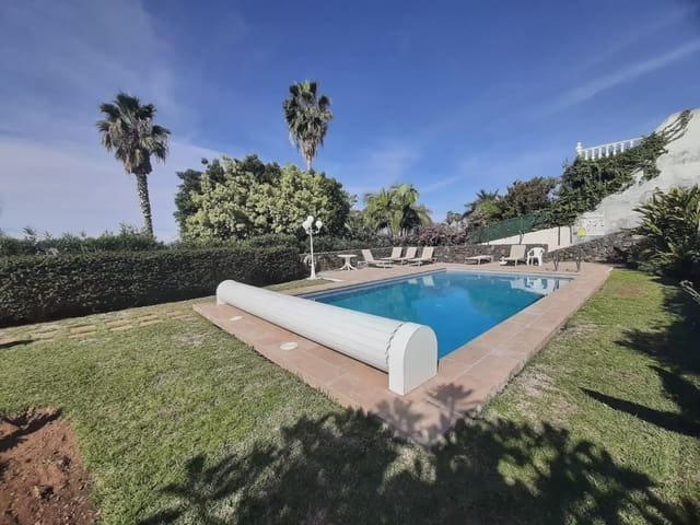Apartamento de 2 habitaciones en Santa Ursula en venta con piscina garaje - 390.000 € (Ref: 9902115)