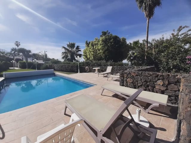 Apartamento de 2 habitaciones en Santa Ursula en venta con piscina garaje - 390.000 € (Ref: 9902115)