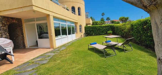 Apartamento de 2 habitaciones en Santa Ursula en venta con piscina garaje - 390.000 € (Ref: 9902115)
