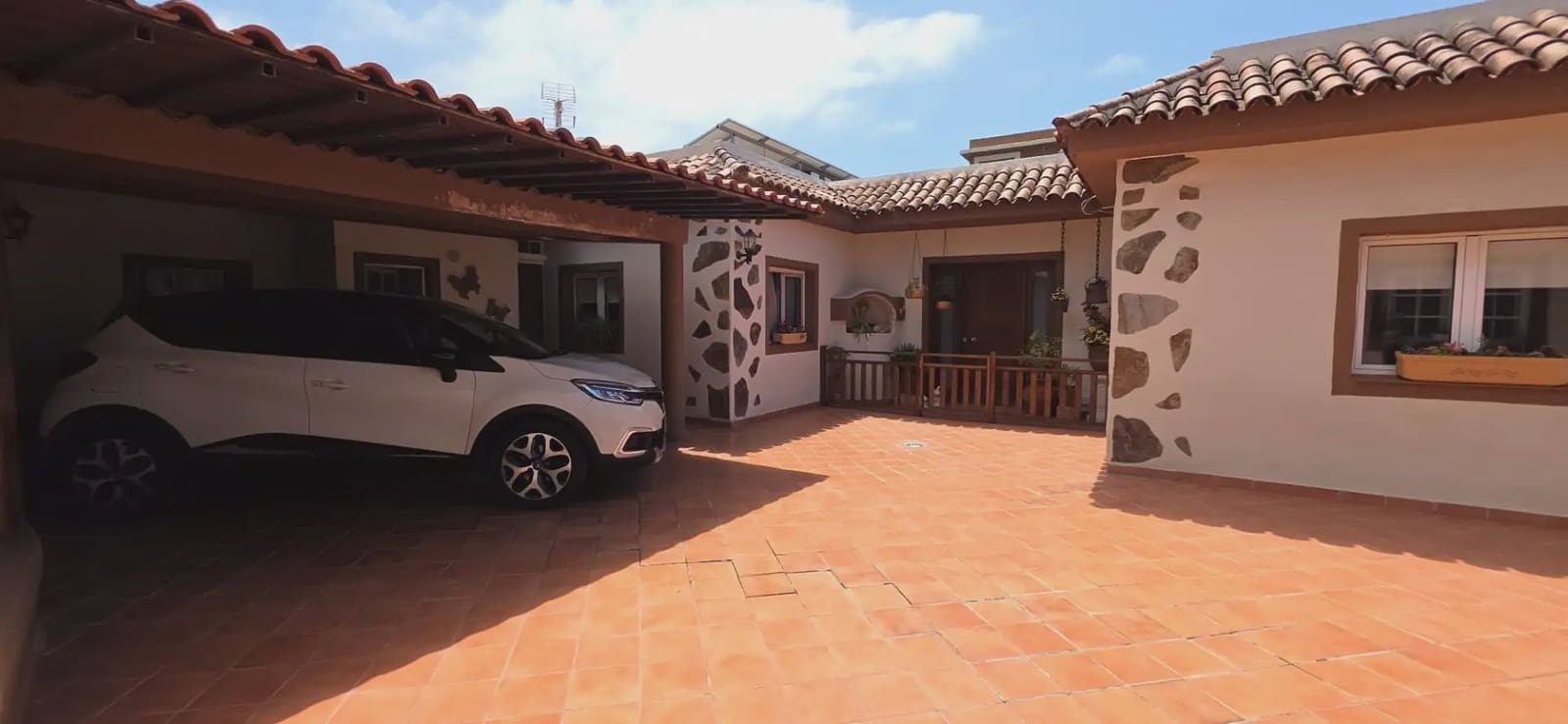 7 slaapkamer Villa te koop in La Matanza de Acentejo met zwembad garage - € 1.300.000 (Ref: 9902362)