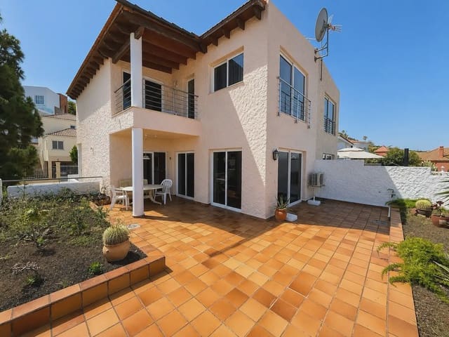 Pareado de 3 habitaciones en El Sauzal en venta - 525.000 € (Ref: 9912354)