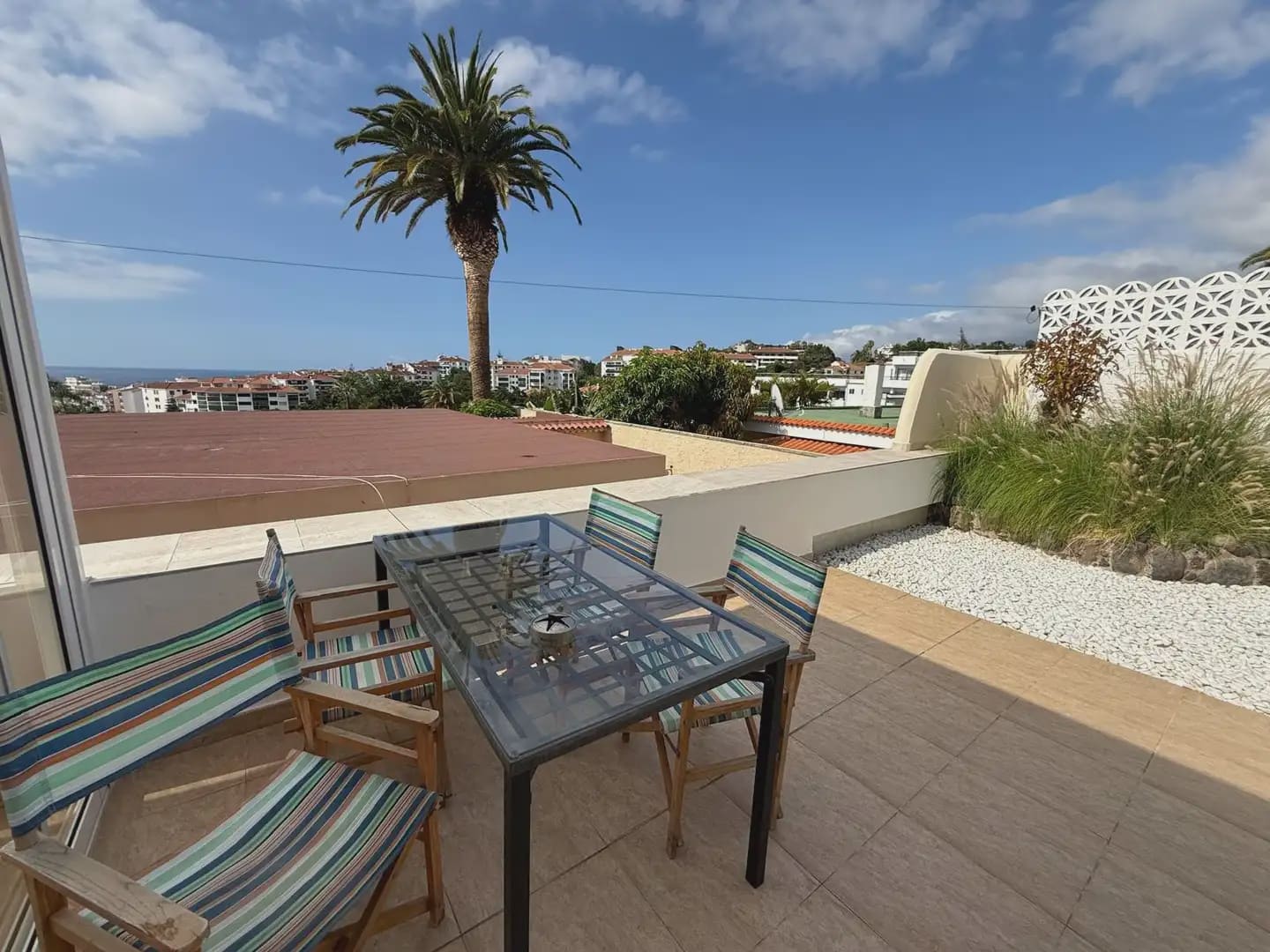 3 bedroom Bungalow for sale in Puerto de la Cruz with garage - € 539,000 (Ref: 9969335)