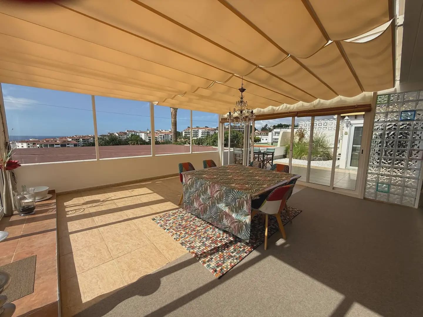 3 bedroom Bungalow for sale in Puerto de la Cruz with garage - € 539,000 (Ref: 9969335)