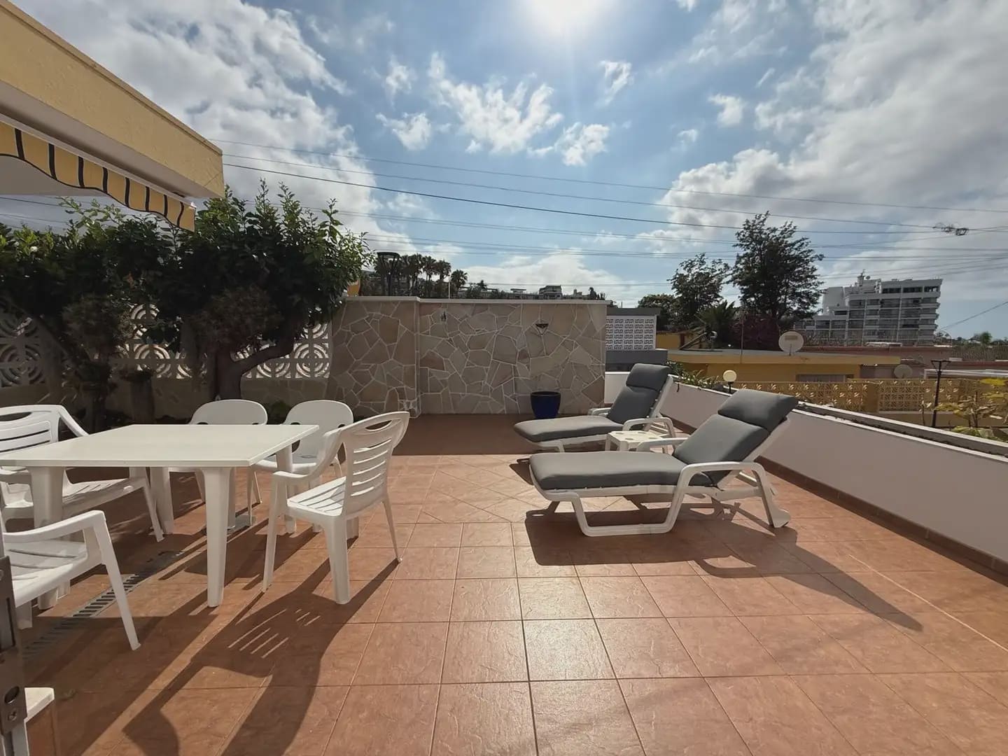 3 bedroom Bungalow for sale in Puerto de la Cruz with garage - € 539,000 (Ref: 9969335)