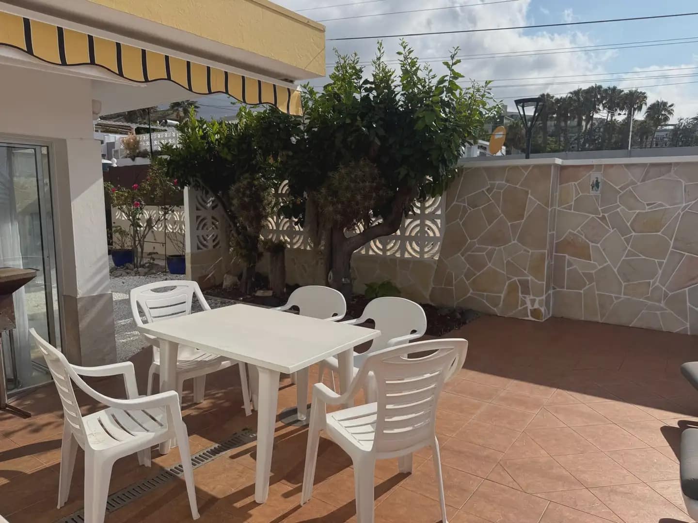 3 bedroom Bungalow for sale in Puerto de la Cruz with garage - € 539,000 (Ref: 9969335)