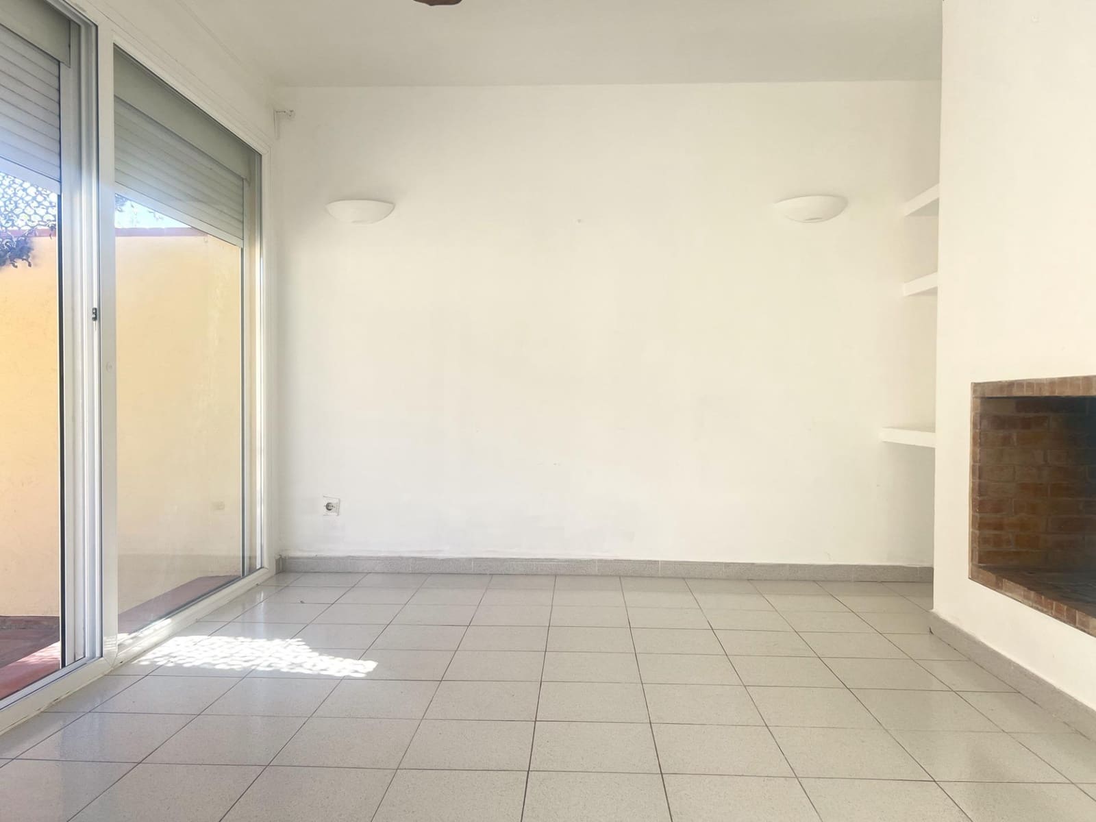 4 quarto Moradia em Banda para venda em Sant Pere Pescador com piscina garagem - 329 000 € (Ref: 10059289)