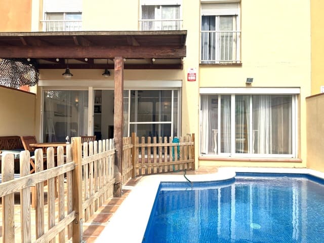 4 quarto Moradia em Banda para venda em Sant Pere Pescador com piscina garagem - 329 000 € (Ref: 10059289)
