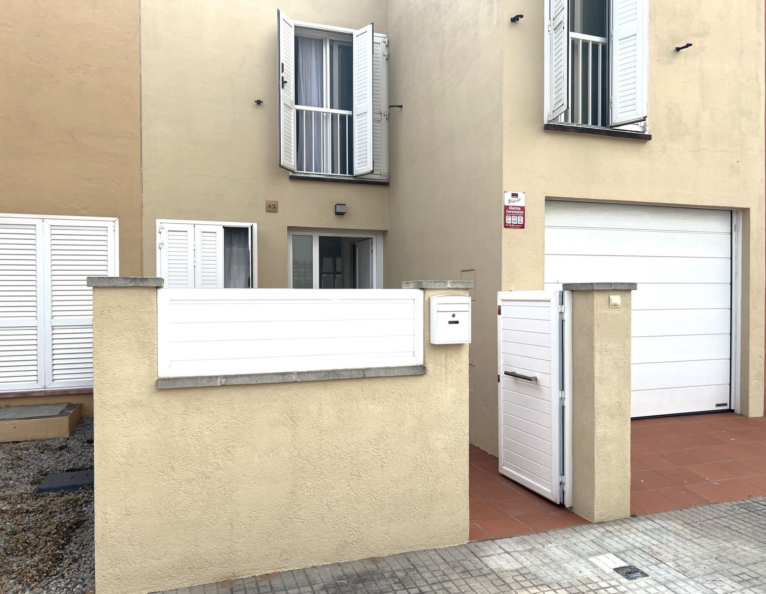 4 quarto Moradia em Banda para venda em Sant Pere Pescador com piscina garagem - 329 000 € (Ref: 10059289)