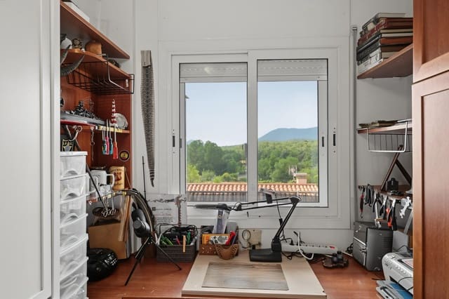 3 sypialnia Mieszkanie na sprzedaż w Maçanet de Cabrenys z garażem - 219 000 € (Ref: 10120039)
