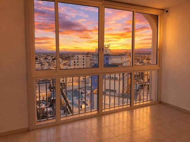 2 chambre Appartement à vendre à Empuriabrava, Castelló d'Empúries - 159 000 € (Ref: 10130047)