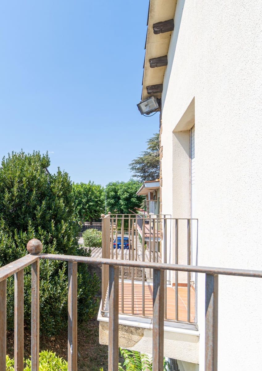 6 soveværelse Villa til salg i Sant Pere Pescador med garage - € 519.000 (Ref: 10136208)