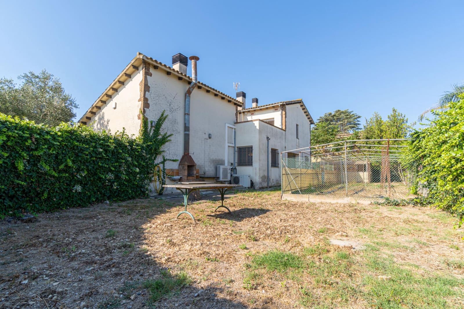6 soveværelse Villa til salg i Sant Pere Pescador med garage - € 519.000 (Ref: 10136208)