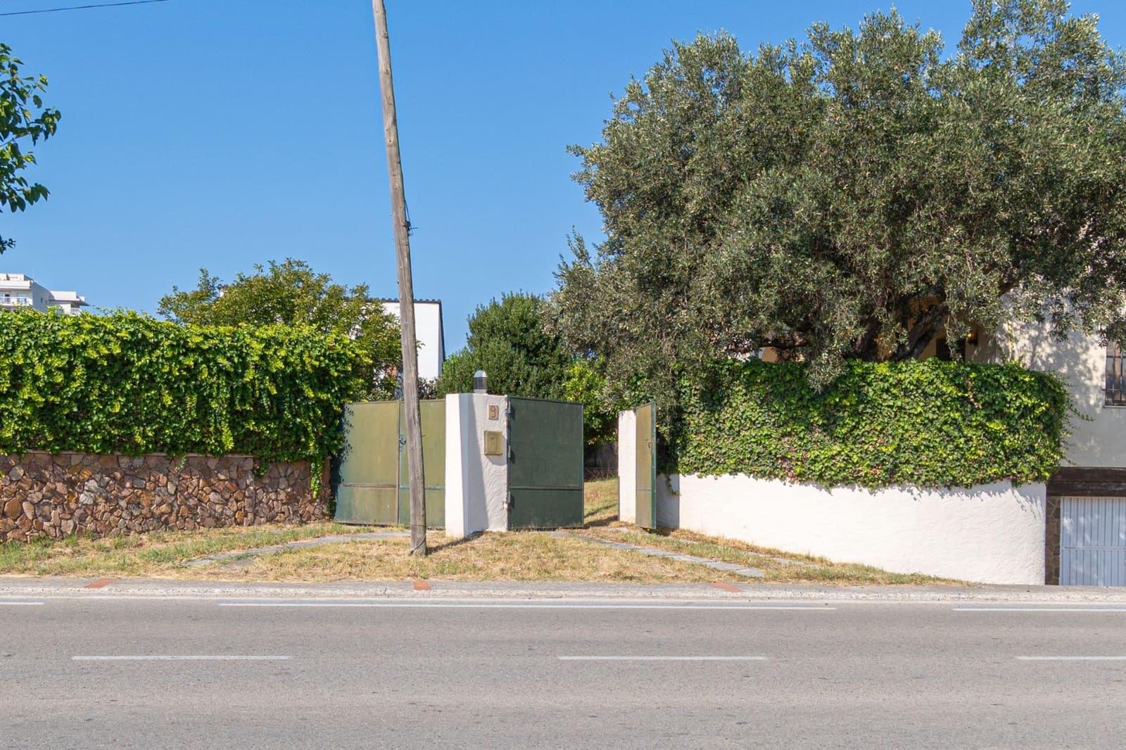 6 soveværelse Villa til salg i Sant Pere Pescador med garage - € 519.000 (Ref: 10136208)