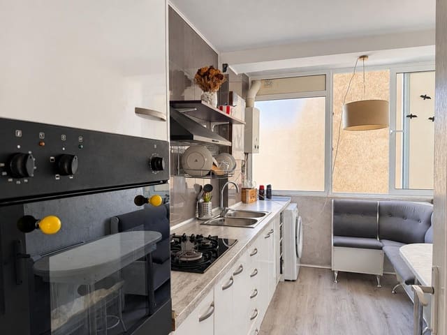 3 slaapkamer Appartement te koop in Llançà - € 190.000 (Ref: 10157810)