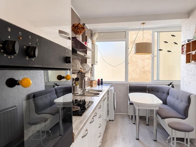 3 slaapkamer Appartement te koop in Llançà - € 190.000 (Ref: 10157810)