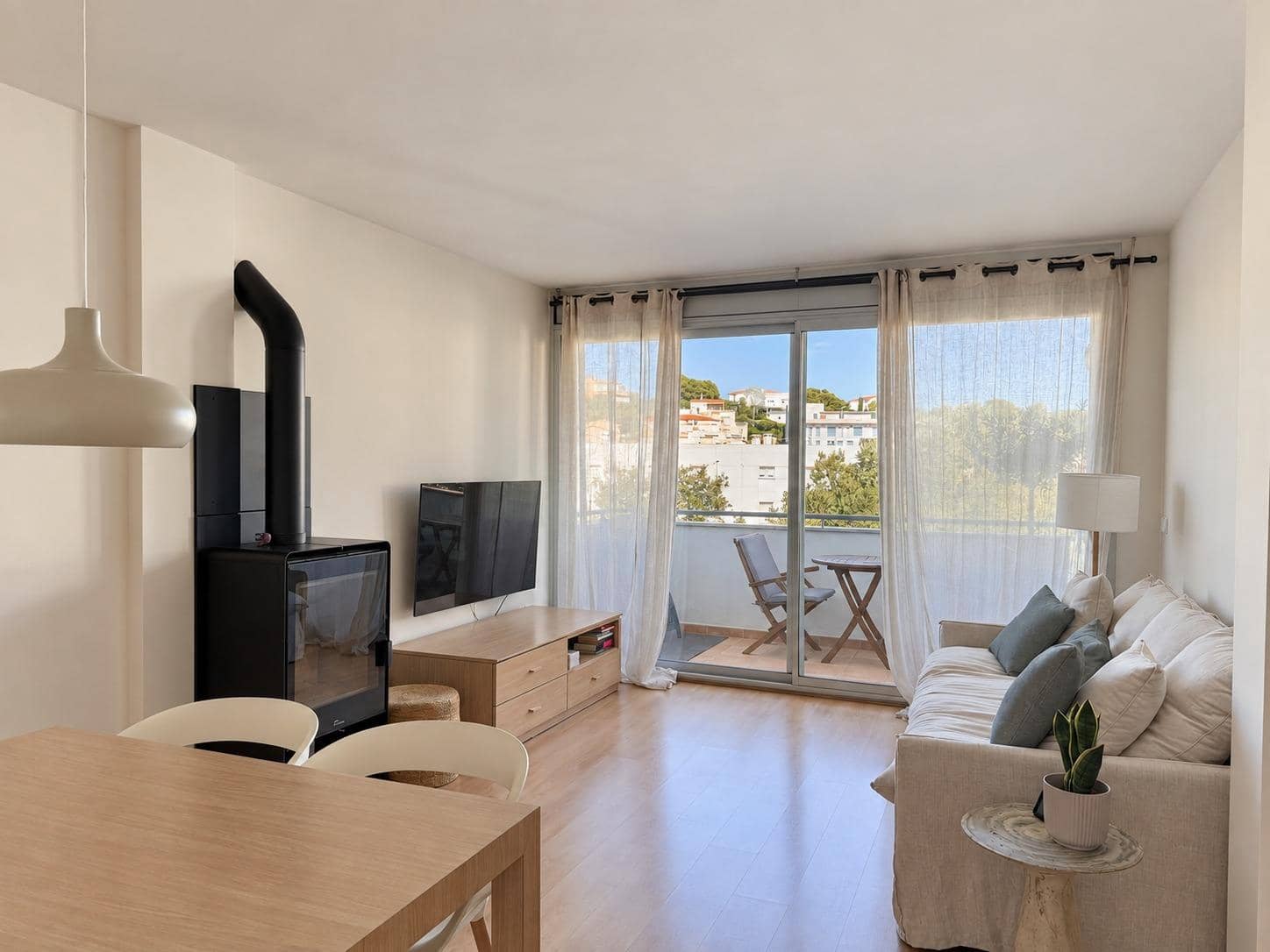 2 slaapkamer Appartement te koop in Llanca - € 290.000 (Ref: 10157811)