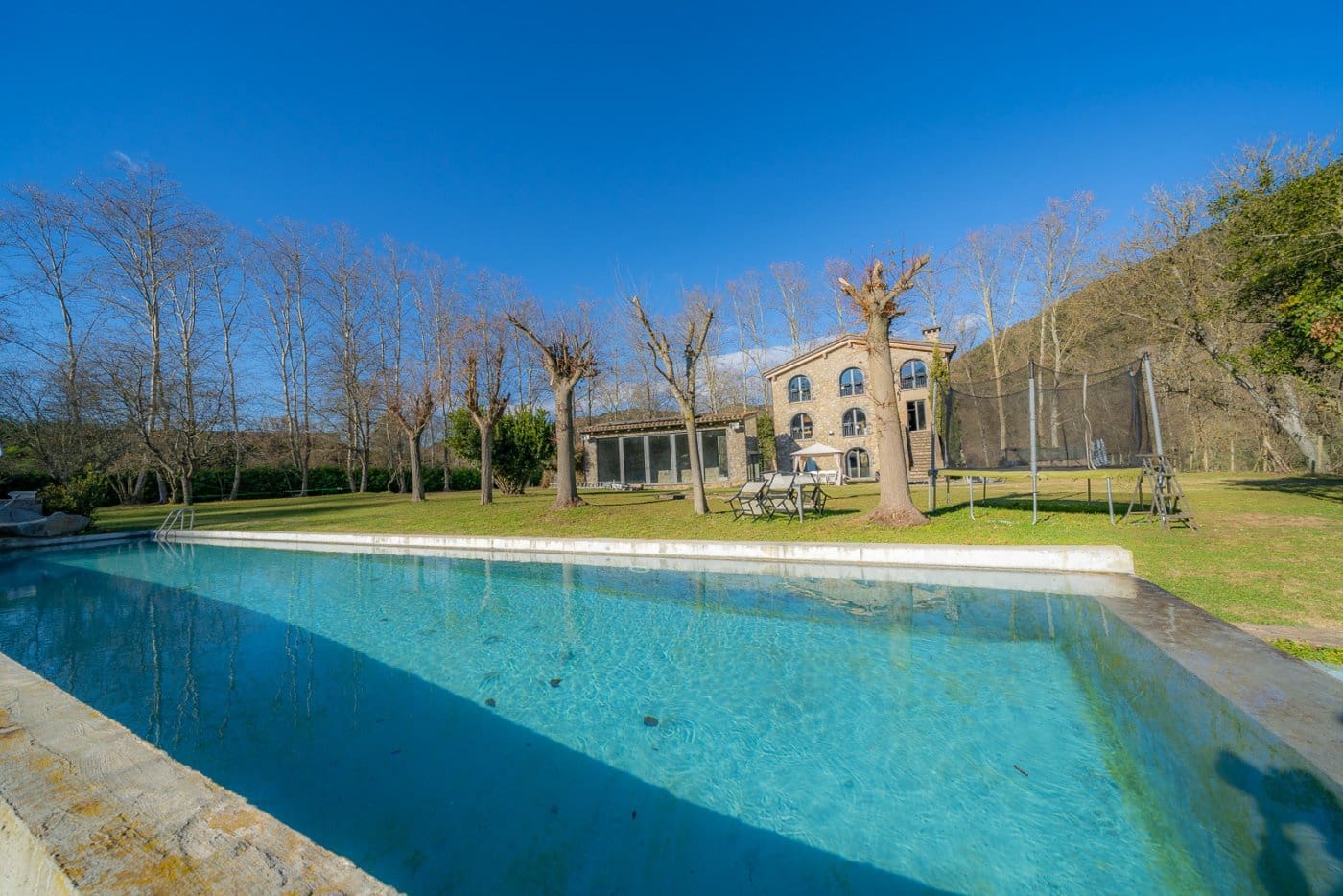 3 soveværelse Finca/Landehus til salg i Sant Joan les Fonts med swimmingpool garage - € 1.250.000 (Ref: 7851908)