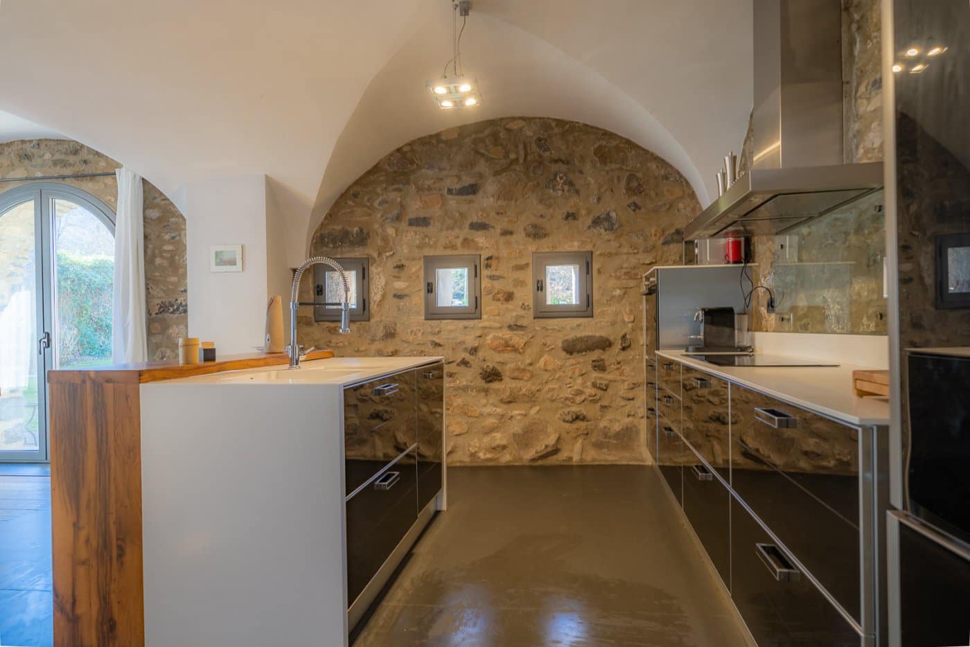 3 soveværelse Finca/Landehus til salg i Sant Joan les Fonts med swimmingpool garage - € 1.250.000 (Ref: 7851908)