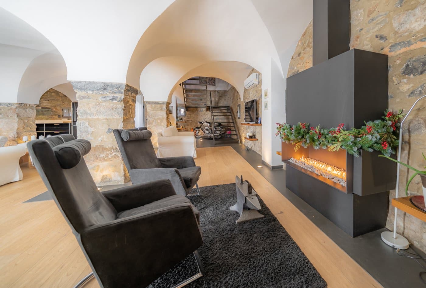 3 soveværelse Finca/Landehus til salg i Sant Joan les Fonts med swimmingpool garage - € 1.250.000 (Ref: 7851908)