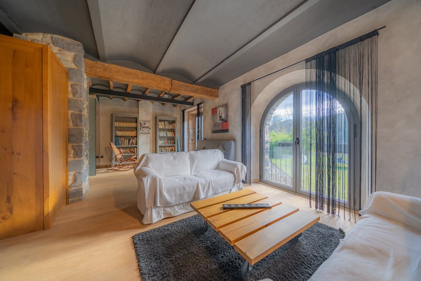 3 soveværelse Finca/Landehus til salg i Sant Joan les Fonts med swimmingpool garage - € 1.250.000 (Ref: 7851908)