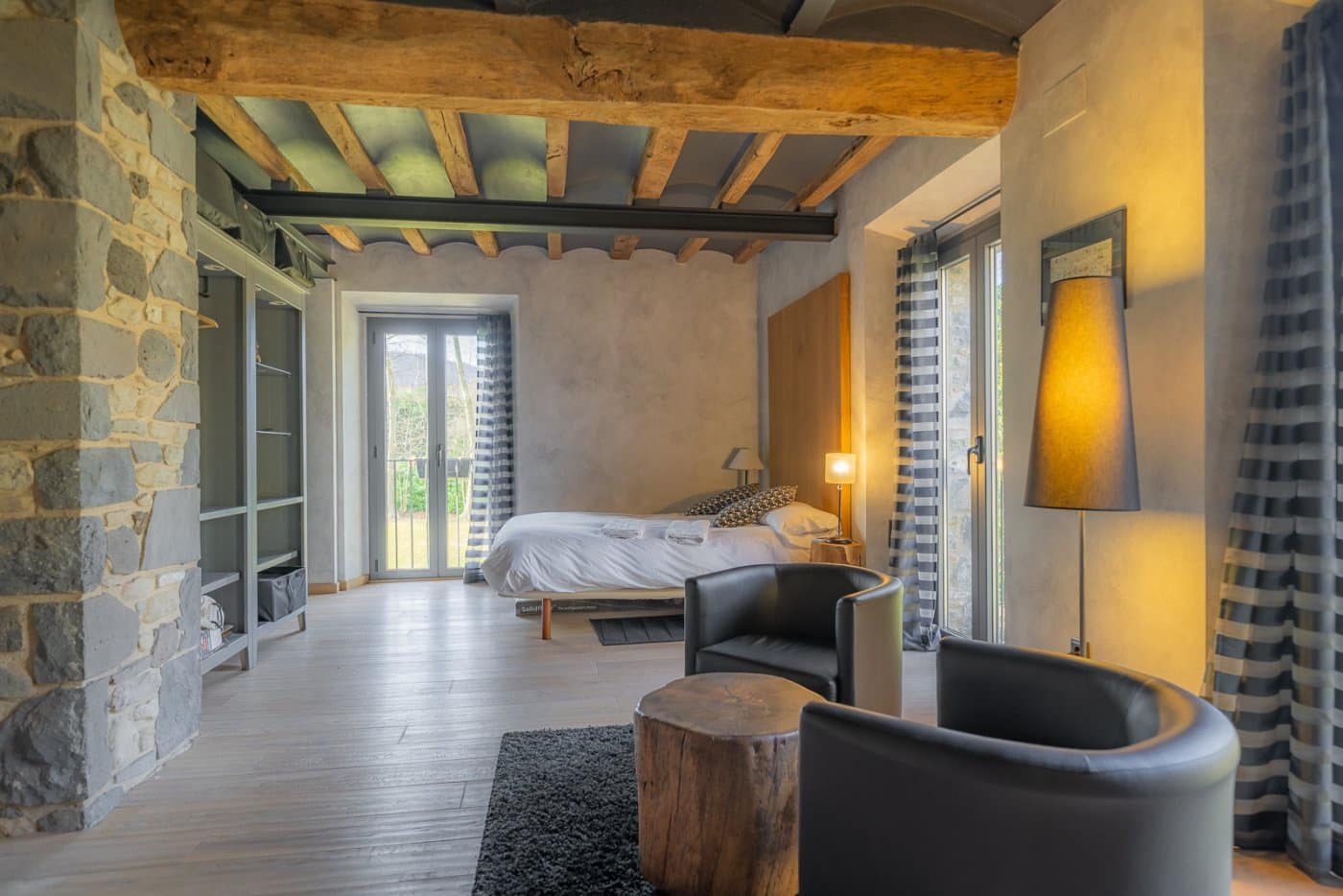 3 soveværelse Finca/Landehus til salg i Sant Joan les Fonts med swimmingpool garage - € 1.250.000 (Ref: 7851908)