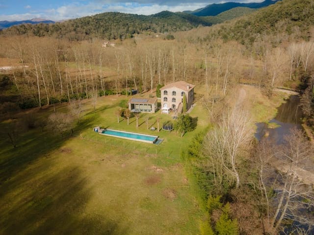 3 chambre Finca/Maison de Campagne à vendre à Sant Joan les Fonts avec piscine garage - 1 250 000 € (Ref: 7851908)