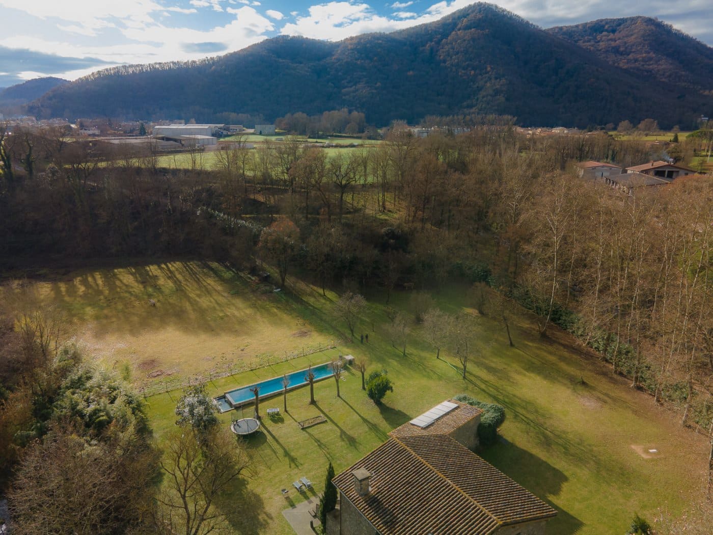 3 soveværelse Finca/Landehus til salg i Sant Joan les Fonts med swimmingpool garage - € 1.250.000 (Ref: 7851908)