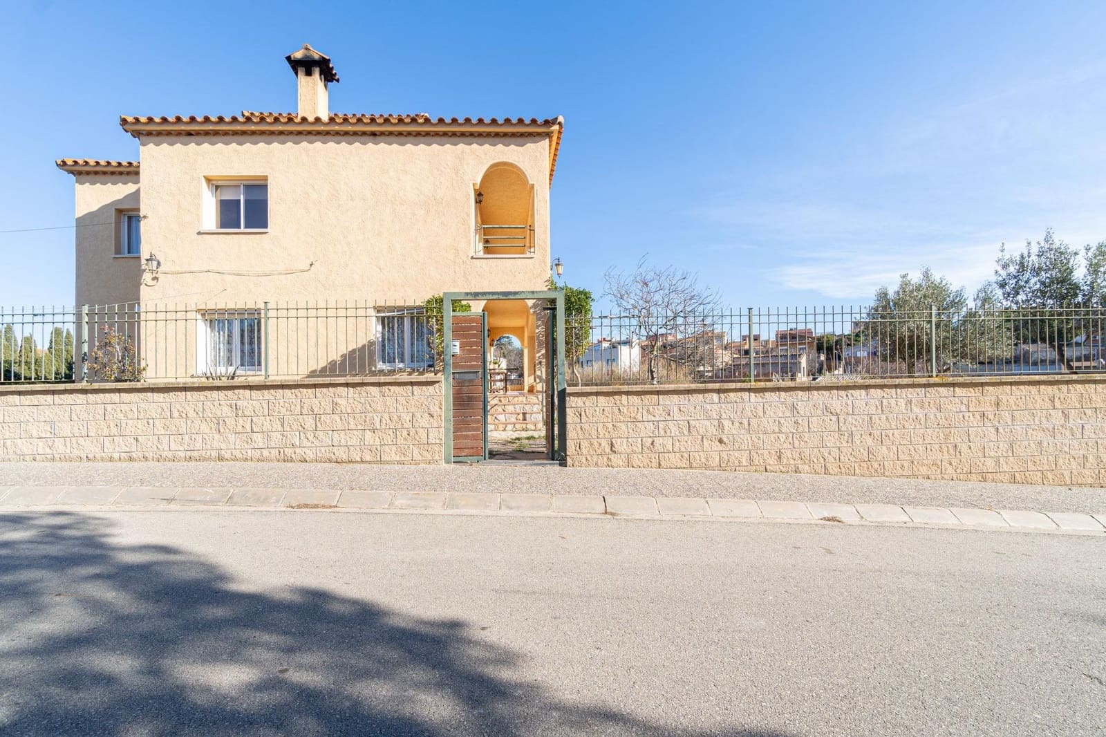 7 soverom Villa til salgs i Garriguella - € 425 000 (Ref: 8068399)