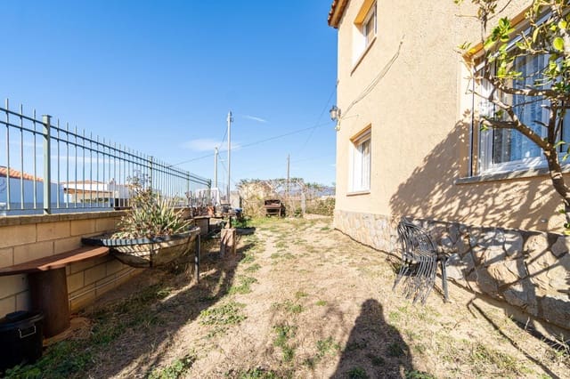 7 soverom Villa til salgs i Garriguella - € 425 000 (Ref: 8068399)