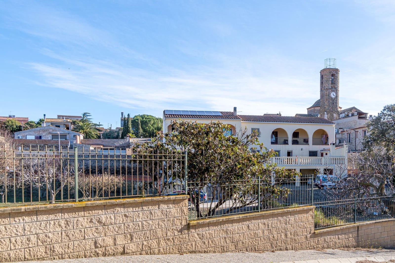 7 bedroom Villa for sale in Garriguella - € 425,000 (Ref: 8068399)