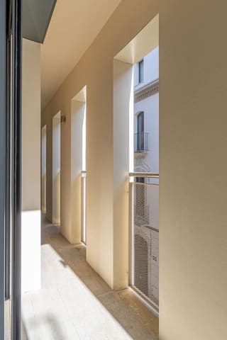 Piso de 3 habitaciones en Figueres en venta - 265.000 € (Ref: 8334097)