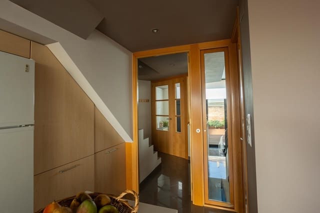 4 quarto Moradia em Banda para venda em Figueres com garagem - 350 000 € (Ref: 8398587)