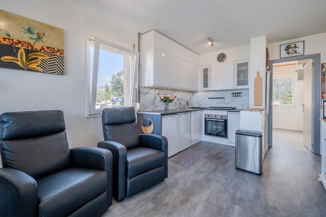 Apartamento de 2 habitaciones en Roses en venta - 229.000 € (Ref: 8778542)