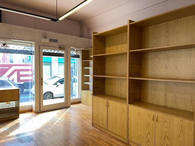 Gewerbe zu vermieten in Figueres - 850 € (Ref: 8836774)