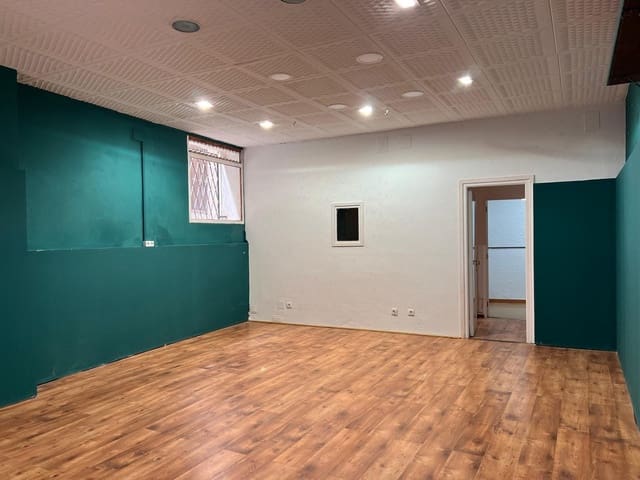 Gewerbe zu vermieten in Castelló d'Empúries - 500 € (Ref: 8972660)