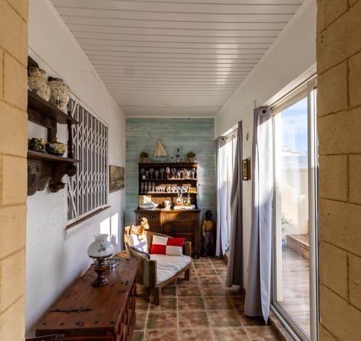 3 soverom Rekkehus til salgs i Empuriabrava, Castelló d'Empúries med garasje - € 375 000 (Ref: 9059537)