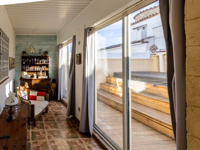 3 soverom Rekkehus til salgs i Empuriabrava, Castelló d'Empúries med garasje - € 375 000 (Ref: 9059537)