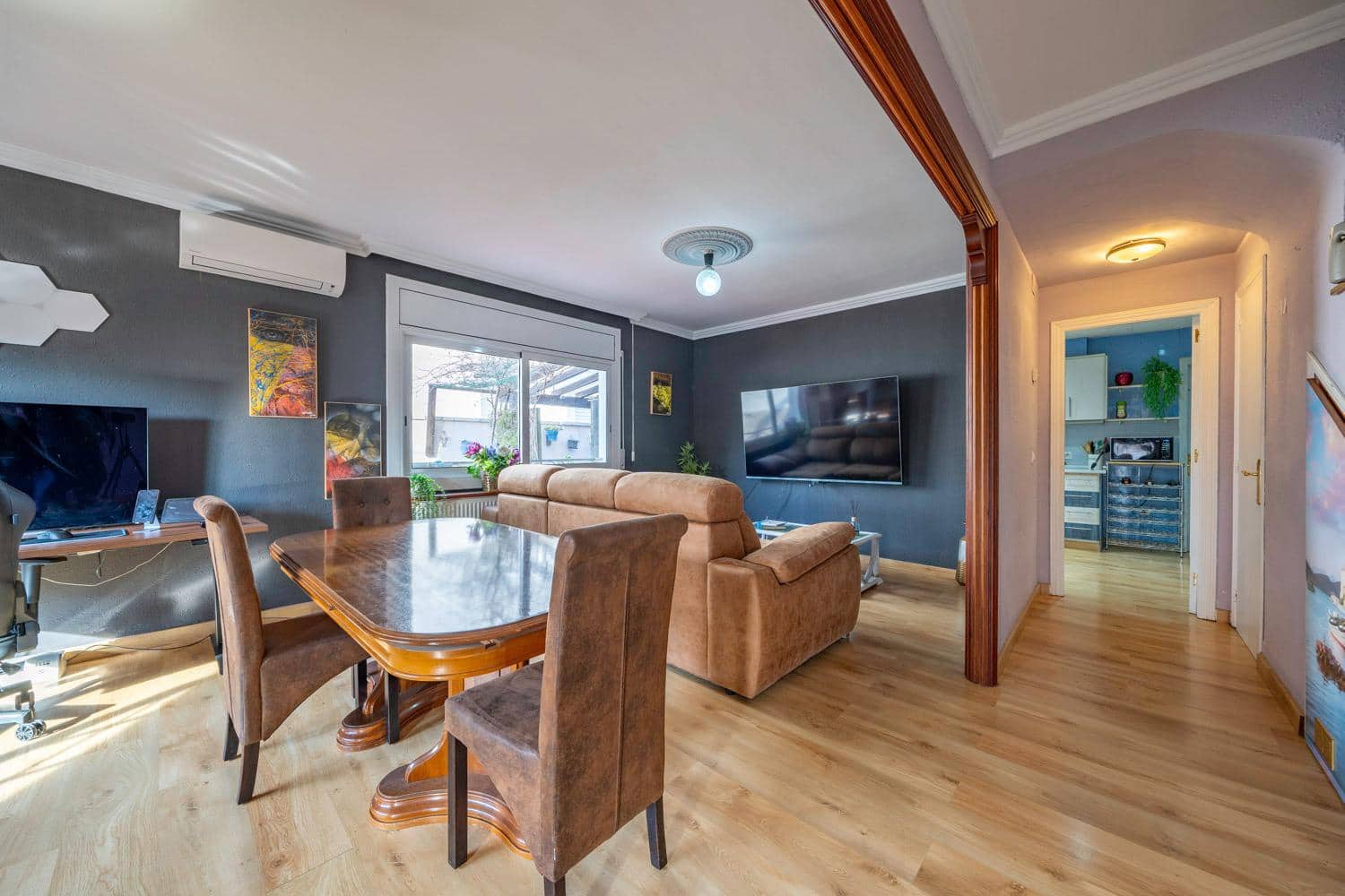 5 soveværelse Rækkehus til salg i Vilafant med garage - € 345.000 (Ref: 9102997)