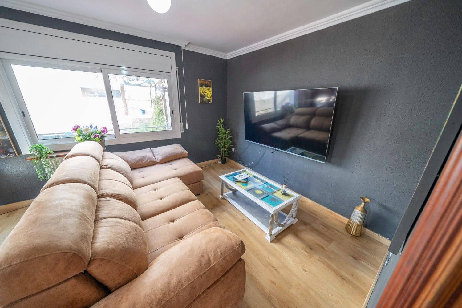 5 soveværelse Rækkehus til salg i Vilafant med garage - € 345.000 (Ref: 9102997)