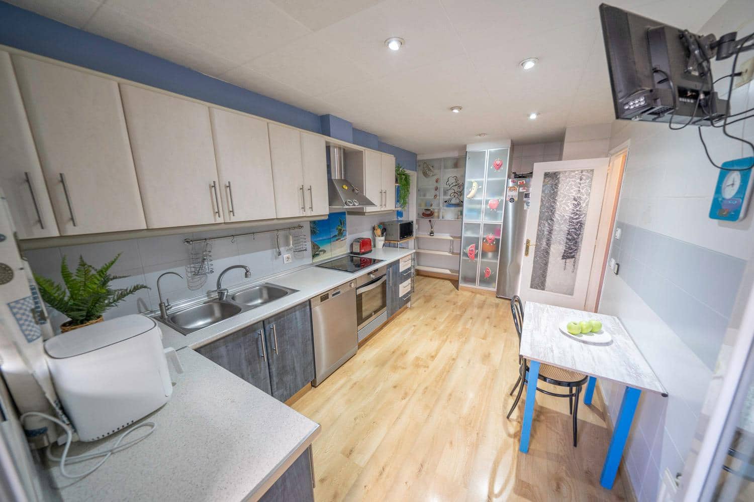 5 soveværelse Rækkehus til salg i Vilafant med garage - € 345.000 (Ref: 9102997)