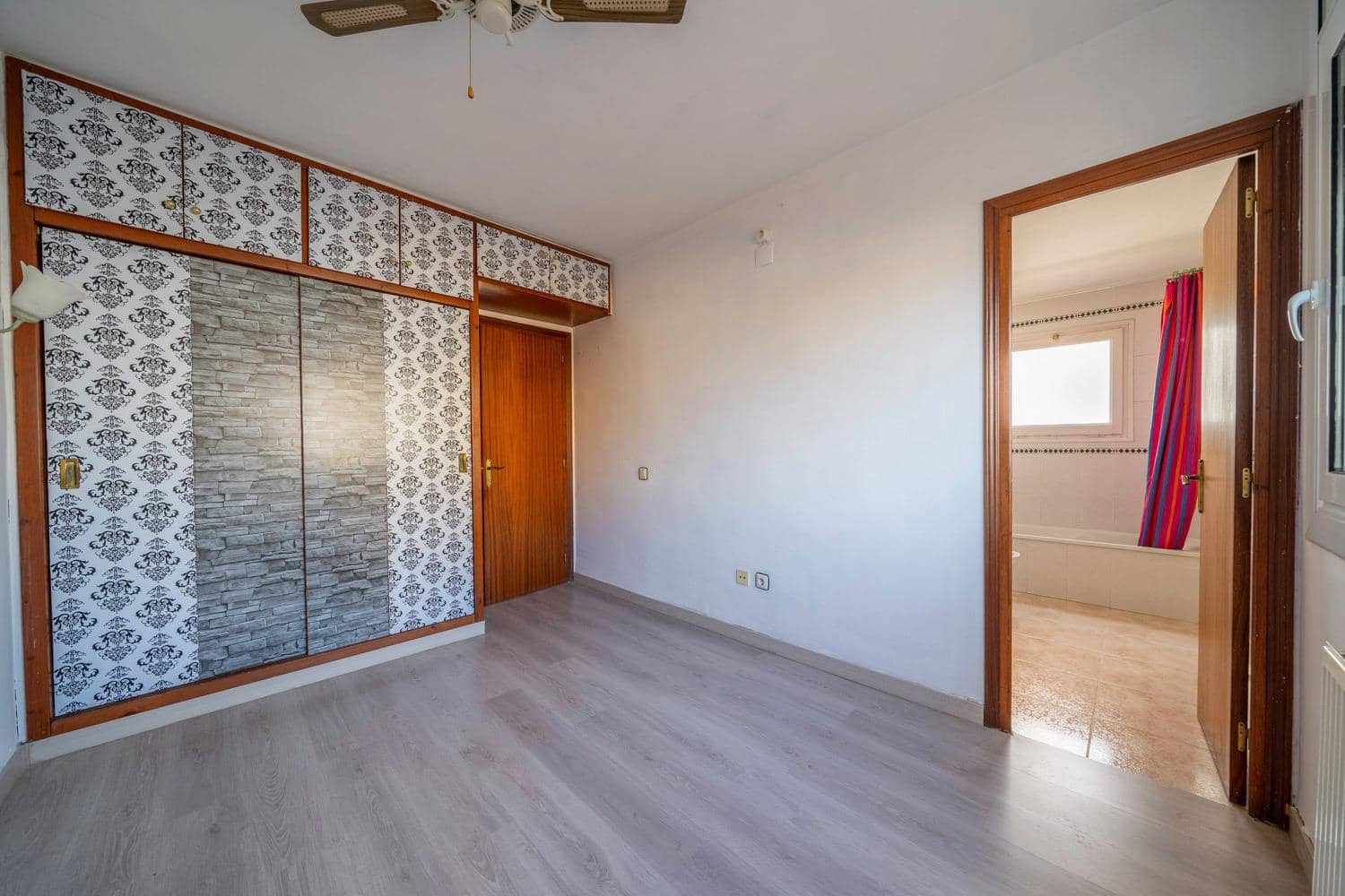 5 soveværelse Rækkehus til salg i Vilafant med garage - € 345.000 (Ref: 9102997)