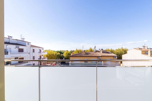 3 camera da letto Appartamento in vendita in Empuriabrava, Castelló d'Empúries - 245.000 € (Rif: 9338431)