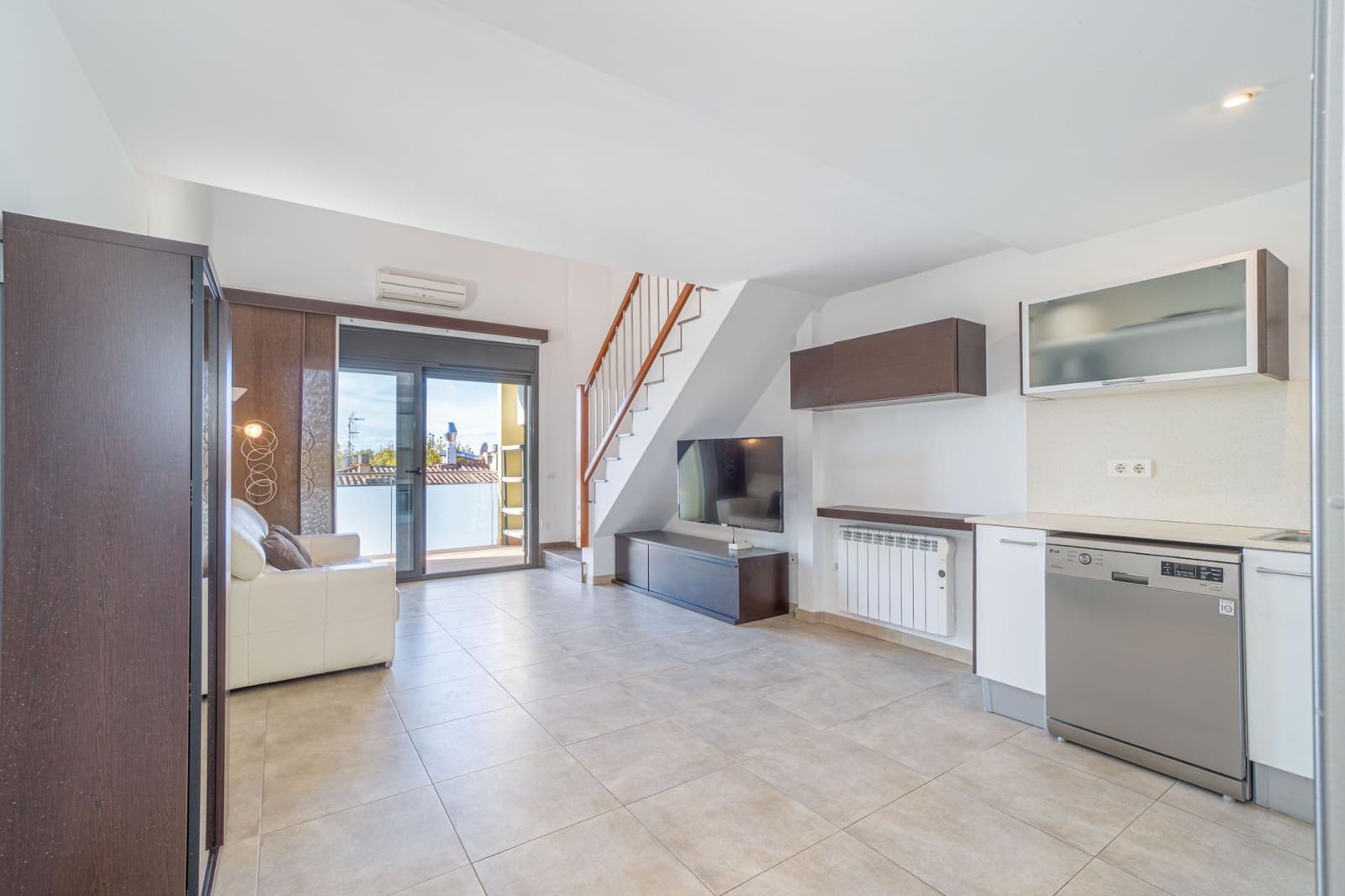 Apartamento de 3 habitaciones en Empuriabrava en venta - 239.000 € (Ref: 9338431)