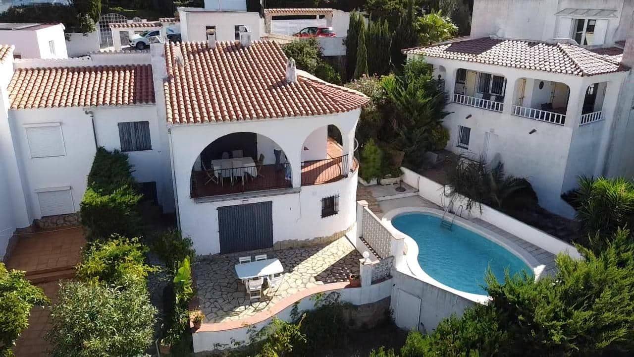 4 soverom Villa til salgs i L'Escala med svømmebasseng garasje - € 579 000 (Ref: 9347486)