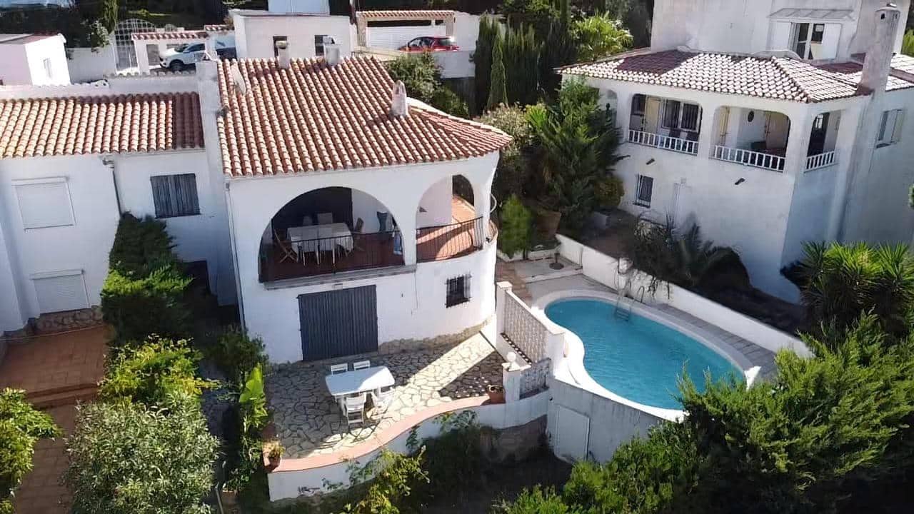 4 soverom Villa til salgs i L'Escala med svømmebasseng garasje - € 579 000 (Ref: 9347486)