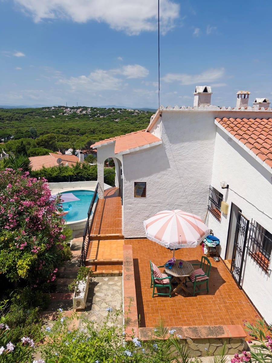 4 soverom Villa til salgs i L'Escala med svømmebasseng garasje - € 579 000 (Ref: 9347486)