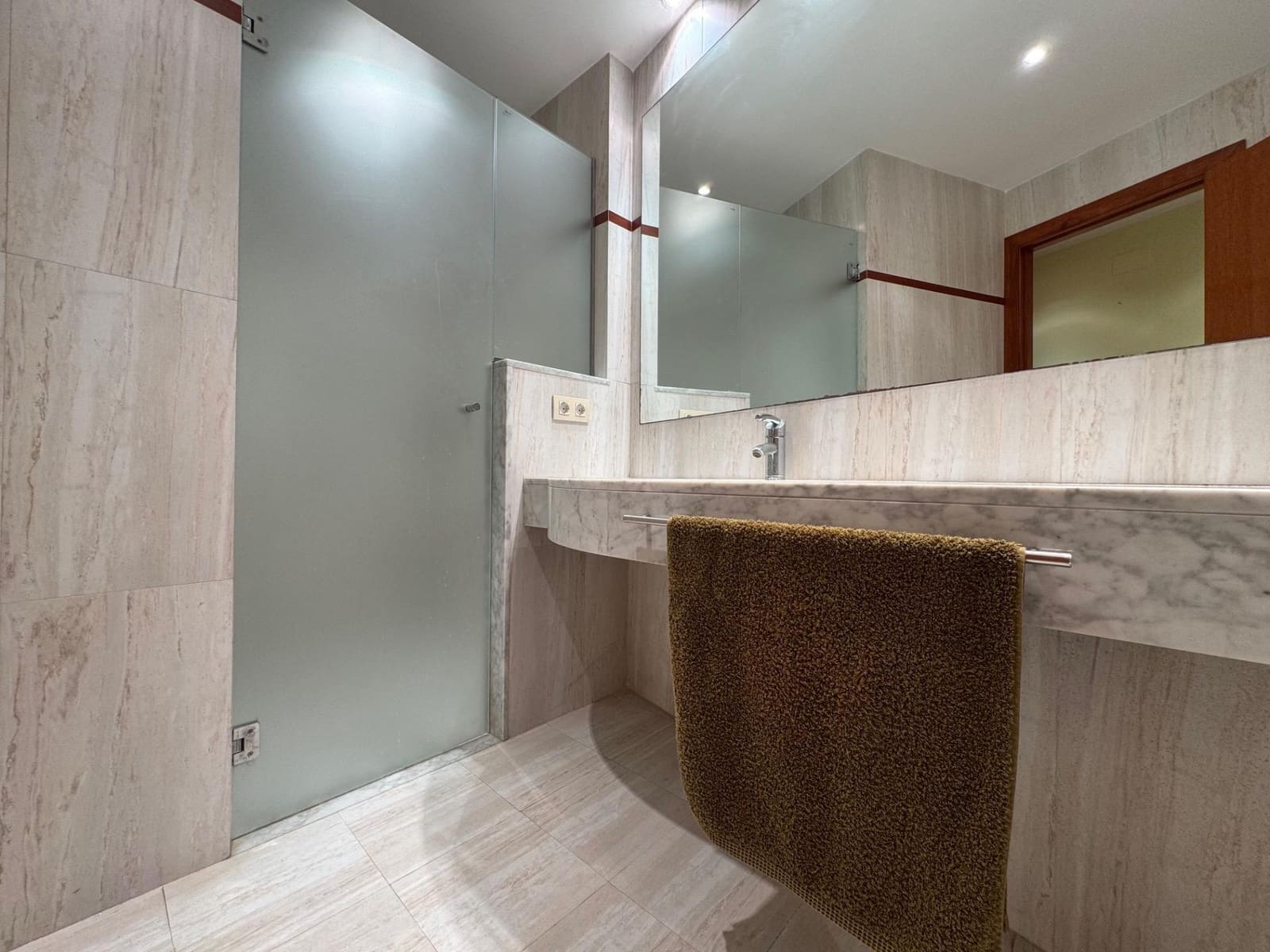 4 bedroom Penthouse for sale in Figueres - € 295,000 (Ref: 9419914)