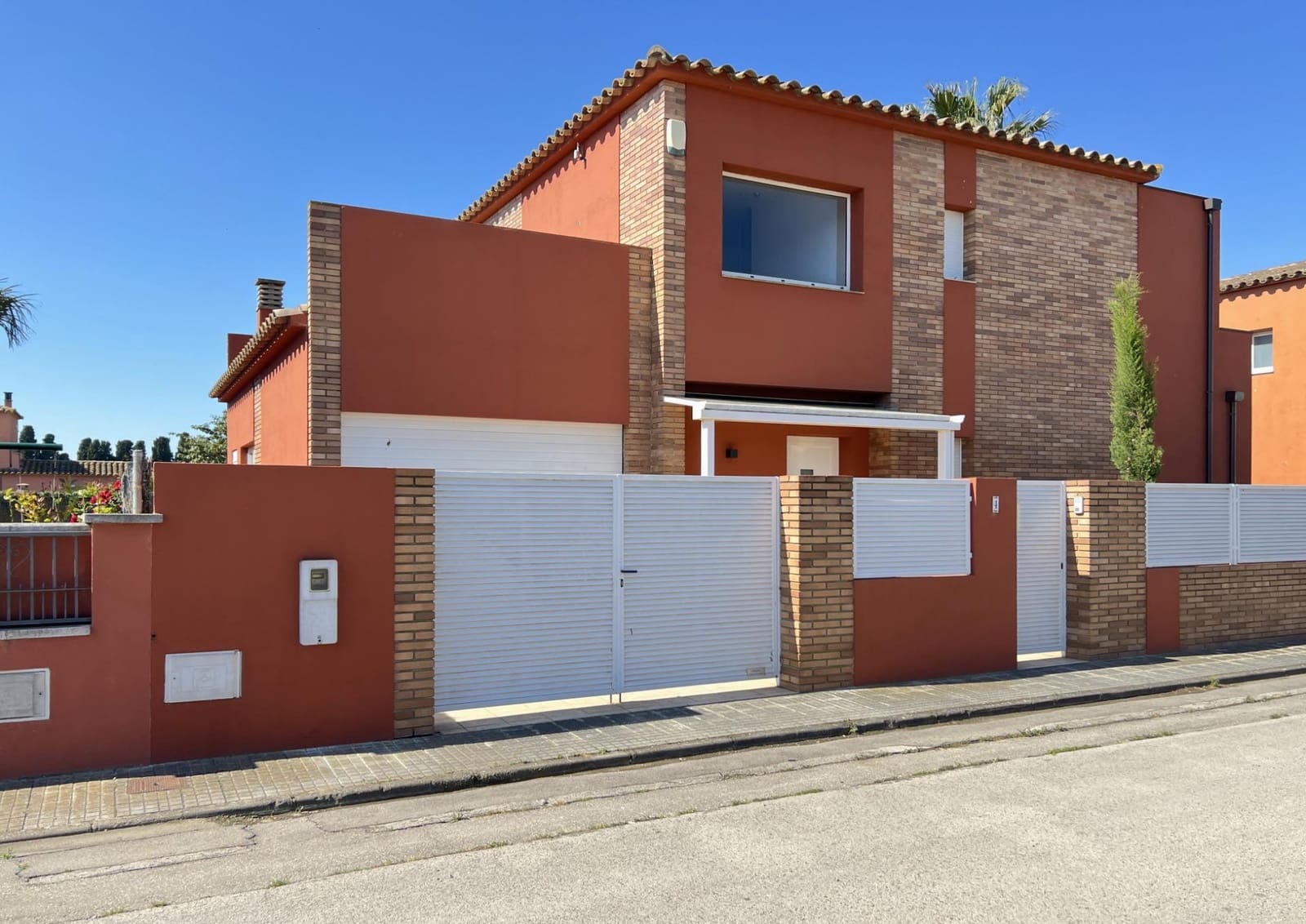 4 camera da letto Villa in vendita in Sant Pere Pescador con piscina garage - 495.000 € (Rif: 9456440)
