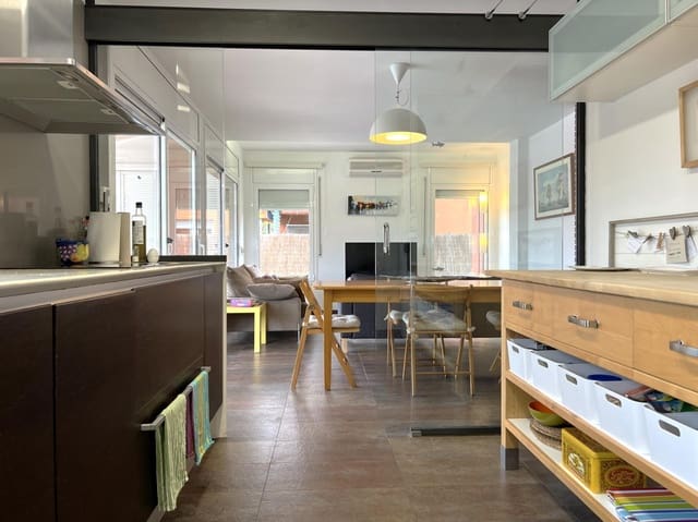 4 soverom Villa til salgs i Sant Pere Pescador med svømmebasseng garasje - € 495 000 (Ref: 9456440)