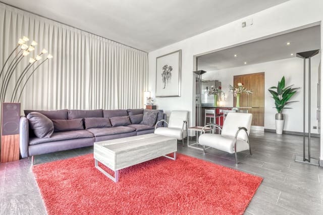 4 bedroom Villa for sale in El Mas Fumats, Roses with pool - € 745,000 (Ref: 9551838)